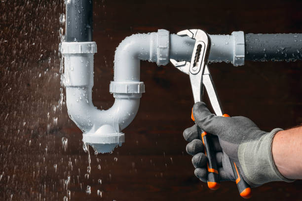 Professional Leak Detection technician working in Ozone Park, NY